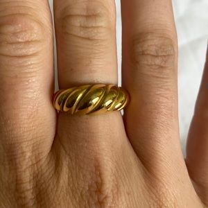 Croissant Ring
